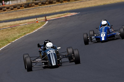 43;8-March-2009;Australia;Formula-Ford;James-Gardiner;Morgan-Park-Raceway;QLD;Queensland;Van-Dieman-RF93;Warwick;auto;motorsport;racing;super-telephoto
