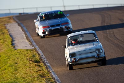 10;1971-Renault-10S;24-July-2009;Australia;Denis-Ryan;FOSC;Festival-of-Sporting-Cars;NSW;Narellan;New-South-Wales;Oran-Park-Raceway;Regularity;auto;motorsport;racing;super-telephoto