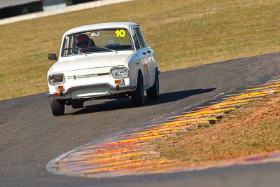 10;1971-Renault-10S;25-July-2009;Australia;Denis-Ryan;FOSC;Festival-of-Sporting-Cars;NSW;Narellan;New-South-Wales;Oran-Park-Raceway;Regularity;auto;motorsport;racing;super-telephoto