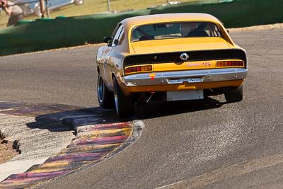 73;1971-Chrysler-Valiant-Charger;25-July-2009;Andrew-Whiteside;Australia;FOSC;Festival-of-Sporting-Cars;Group-N;Historic-Touring-Cars;NSW;Narellan;New-South-Wales;Oran-Park-Raceway;auto;classic;historic;motorsport;racing;super-telephoto;vintage