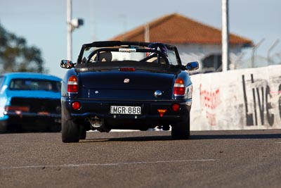 17;1998-MGR-V8;25-July-2009;Australia;FOSC;Festival-of-Sporting-Cars;MGR888;NSW;Narellan;New-South-Wales;Oran-Park-Raceway;Peter-Butler;Regularity;auto;motorsport;racing;super-telephoto