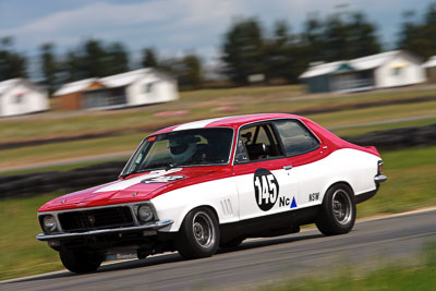 145;1972-Holden-Torana-XU‒1;30-October-2009;Australia;Cameron;FOSC;Festival-of-Sporting-Cars;NSW;New-South-Wales;Regularity;Wakefield-Park;auto;classic;historic;motion-blur;motorsport;racing;super-telephoto;vintage