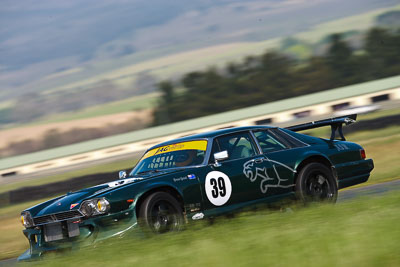 39;1977-Jaguar-XJS;31-October-2009;Australia;Bruce-Grant;FOSC;Festival-of-Sporting-Cars;Marque-Sports;NSW;New-South-Wales;Wakefield-Park;auto;classic;historic;motion-blur;motorsport;racing;super-telephoto;vintage