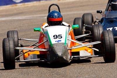 95;1-November-2009;Alan-Price;Australia;Formula-Ford;Listec-WIL‒05;NSW;NSW-State-Championship;NSWRRC;Narellan;New-South-Wales;Oran-Park-Raceway;auto;motorsport;racing;super-telephoto