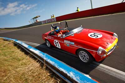 91;1970-MGB-Roadster;3-April-2010;Australia;Bathurst;FOSC;Festival-of-Sporting-Cars;Historic-Sports-Cars;Mt-Panorama;NSW;New-South-Wales;Steve-Dunne‒Contant;auto;classic;motorsport;racing;vintage;wide-angle