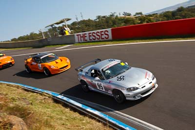 95;1995-Mazda-MX‒5;3-April-2010;Australia;Bathurst;FOSC;Festival-of-Sporting-Cars;Marque-Sports;Matilda-Mravicic;Mazda-MX‒5;Mazda-MX5;Mazda-Miata;Mt-Panorama;NSW;New-South-Wales;auto;motorsport;racing;wide-angle