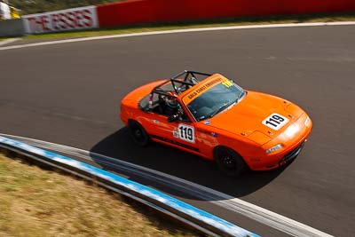 119;1996-Mazda-MX‒5;3-April-2010;Australia;Bathurst;FOSC;Festival-of-Sporting-Cars;Marque-Sports;Mazda-MX‒5;Mazda-MX5;Mazda-Miata;Mt-Panorama;NSW;New-South-Wales;Robin-Lacey;auto;motorsport;racing;wide-angle