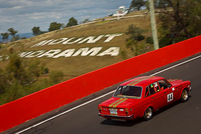 44;1972-Volvo-164-E;3-April-2010;Australia;Bathurst;FOSC;Festival-of-Sporting-Cars;Historic-Touring-Cars;Mt-Panorama;NSW;New-South-Wales;Vince-Harmer;auto;classic;motorsport;racing;telephoto;vintage