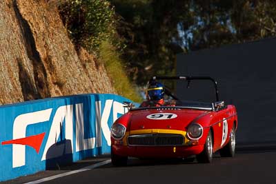 91;1970-MGB-Roadster;4-April-2010;Australia;Bathurst;FOSC;Festival-of-Sporting-Cars;Historic-Sports-Cars;Mt-Panorama;NSW;New-South-Wales;Steve-Dunne‒Contant;auto;classic;motorsport;racing;super-telephoto;vintage