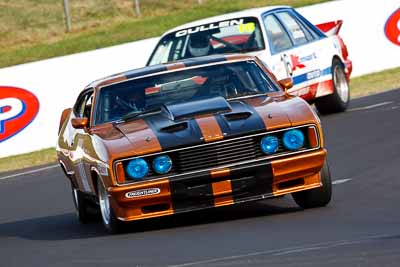 117;1977-Ford-Falcon-XC-Cobra-Replica;4-April-2010;Australia;Bathurst;FOSC;Festival-of-Sporting-Cars;Mt-Panorama;NSW;New-South-Wales;Regularity;Richard-Huer;auto;motorsport;racing;super-telephoto