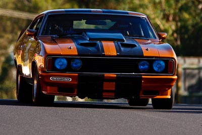 117;1977-Ford-Falcon-XC-Cobra-Replica;5-April-2010;Australia;Bathurst;FOSC;Festival-of-Sporting-Cars;Mt-Panorama;NSW;New-South-Wales;Regularity;Richard-Huer;auto;motorsport;racing;super-telephoto