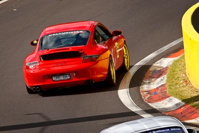 15;2002-Porsche-996;5-April-2010;Australia;Bathurst;FOSC;Festival-of-Sporting-Cars;Ian-Jenkins;Mt-Panorama;NSW;New-South-Wales;Regularity;UME661;auto;motorsport;racing;super-telephoto