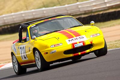 721;1991-Mazda-MX‒5;5-April-2010;Australia;Bathurst;FOSC;Festival-of-Sporting-Cars;Kevin-Addison;Mazda-MX‒5;Mazda-MX5;Mazda-Miata;Mt-Panorama;NSW;New-South-Wales;Regularity;auto;motorsport;racing;super-telephoto