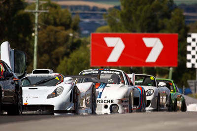 4;1998-Porsche-911-GT1;5-April-2010;Australia;Bathurst;FOSC;Festival-of-Sporting-Cars;Kevin-Nicholls;Mt-Panorama;NSW;New-South-Wales;Regularity;auto;motorsport;racing;super-telephoto