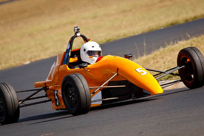 5;30-May-2010;Australia;Formula-Ford;James-Corbett;Morgan-Park-Raceway;QLD;Queensland;Vector-MG96;Warwick;auto;motorsport;racing;super-telephoto