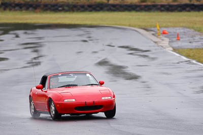 4;25-September-2010;Australia;Mazda-MX‒5;Mazda-MX5;Mazda-Miata;Morgan-Park-Raceway;QLD;Queensland;Rex-Jolly;Warwick;auto;motorsport;racing;super-telephoto