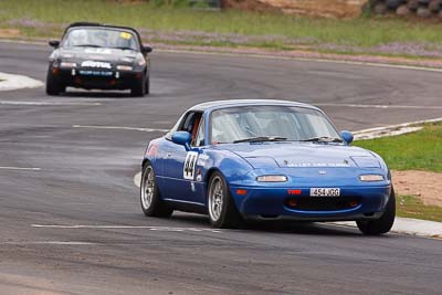 44;25-September-2010;Australia;Calum-Ballinger;Mazda-MX‒5;Mazda-MX5;Mazda-Miata;Morgan-Park-Raceway;Neil-Dedrie;QLD;Queensland;Warwick;auto;motorsport;racing;super-telephoto