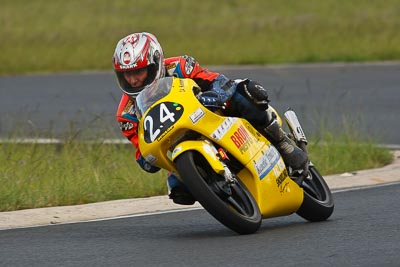 24;25-September-2010;Australia;Honda-RS;Ken-Croucher;Morgan-Park-Raceway;QLD;Queensland;Warwick;auto;motorbike;motorsport;racing;super-telephoto