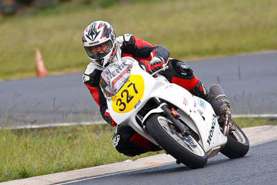 327;25-September-2010;Australia;Honda-VFR;Morgan-Park-Raceway;QLD;Queensland;Ray-Clacher;Warwick;auto;motorbike;motorsport;racing;super-telephoto