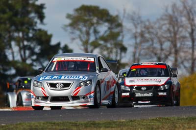 15;22-April-2011;Aussie-Racing-Cars;Australia;Bathurst;Bathurst-Motor-Festival;Mt-Panorama;NSW;New-South-Wales;Phil-Ward;auto;motorsport;racing;super-telephoto