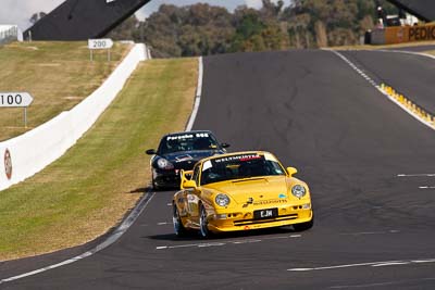 10;10;22-April-2011;Australia;Bathurst;Bathurst-Motor-Festival;Manny-Mezzasalma;Mt-Panorama;NSW;New-South-Wales;Porsche-993;Porsche-Club-NSW;auto;motorsport;racing