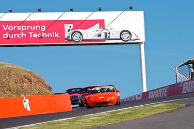 20;20;23-April-2011;Australia;Bathurst;Bathurst-Motor-Festival;Mazda-MX‒5;Mazda-MX5;Mazda-Miata;Mt-Panorama;NSW;New-South-Wales;Peter-Lacey;Production-Sports-Cars;Robin-Lacey;auto;motorsport;racing