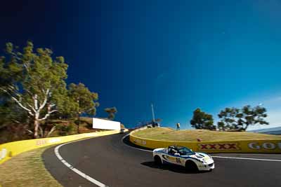 86;23-April-2011;86;Angela-Coradine;Australia;Bathurst;Bathurst-Motor-Festival;Lotus-Elise;Mt-Panorama;NSW;New-South-Wales;Production-Sports-Cars;auto;motorsport;racing;sky;wide-angle