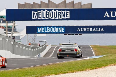 32;27-November-2011;Australia;Holden-Monaro;Island-Magic;Melbourne;Michael-Robinson;PIARC;Phillip-Island;Sports-Sedans;VIC;Victoria;auto;motorsport;racing;super-telephoto