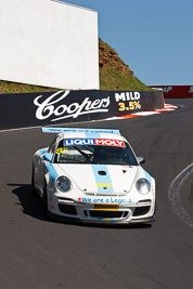 8;8;8-February-2013;Australia;Bathurst;Bathurst-12-Hour;Grand-Tourer;Kurt-Dujardyn;Level-Racing;Mt-Panorama;NSW;New-South-Wales;Olivier-Muytjens;Philippe-Broodcooren;Philippe-Richard;Porsche-911-GT3-Cup-997;The-Dipper;auto;endurance;motorsport;racing;telephoto