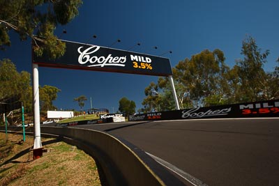 8-February-2013;Australia;Bathurst;Bathurst-12-Hour;Mt-Panorama;NSW;New-South-Wales;The-Dipper;atmosphere;auto;circuit;endurance;landscape;motorsport;racing;scenery;sky;track;wide-angle