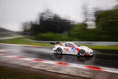 28;17-May-2013;24-Hour;Deutschland;Germany;Harald-Schlotter;Hatzenbach;Jens-Richter;Manthey-Racing;Marco-Schelp;Nordschleife;Nuerburg;Nuerburgring;Nurburg;Nurburgring;Nürburg;Nürburgring;Otto-Klohs;Porsche-911-GT3-R;Rhineland‒Palatinate;auto;motorsport;racing;telephoto;wide-angle