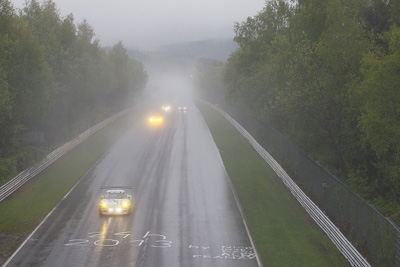 40;20-May-2013;24-Hour;40;Deutschland;Germany;Klaus-Bachler;Michael-Christensen;Michael-Illbruck;Nordschleife;Nuerburg;Nuerburgring;Nurburg;Nurburgring;Nürburg;Nürburgring;Pinta-Team-Manthey;Porsche-911-GT3-R;Rhineland‒Palatinate;Robert-Renauer;auto;fog;landscape;motorsport;racing;scenery;telephoto