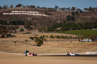 25;3;25;3;7-February-2014;Audi-R8-LMS-Ultra;Australia;Bathurst;Bathurst-12-Hour;Eric-Lux;Laurens-Vanthoor;Mark-Patterson;Markus-Winkelhock;NSW;New-South-Wales;Phoenix-Racing;Rahel-Frey;Rene-Rast;René-Rast;United-Autosports;auto;endurance;landscape;motorsport;racing;telephoto