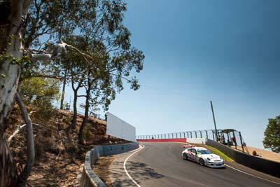 51;51;7-February-2014;Andrew-MacPherson;Australia;Bathurst;Bathurst-12-Hour;Ben-Porter;Garth-Walden;IMAKKWIKMIT;NSW;New-South-Wales;Porsche-911-GT3-Cup-S;The-Dipper;auto;endurance;motorsport;racing;sky;wide-angle