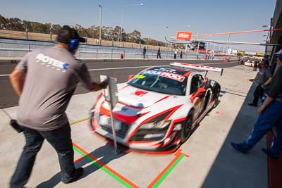 14;14;7-February-2014;Audi-R8-LMS;Australia;Bathurst;Bathurst-12-Hour;Kevin-Gleason;NSW;New-South-Wales;Oliver-Gavin;Richard-Meins;Rob-Huff;Rotek-Racing;atmosphere;auto;endurance;motion-blur;motorsport;pitlane;racing;wide-angle