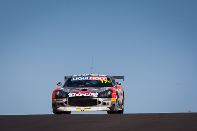 17;17;8-February-2014;Australia;Bathurst;Bathurst-12-Hour;Daniel-Gaunt;Ginetta-G50;Karl-Reindler;Mark-Griffiths;NSW;New-South-Wales;Spray-Booth-Services-Australia;auto;endurance;motorsport;racing;sky;super-telephoto