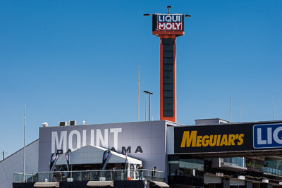 8-February-2014;Australia;Bathurst;Bathurst-12-Hour;NSW;New-South-Wales;atmosphere;auto;endurance;motorsport;racing;sky;telephoto