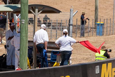 8-February-2014;Australia;Bathurst;Bathurst-12-Hour;NSW;New-South-Wales;atmosphere;auto;endurance;motorsport;racing;super-telephoto