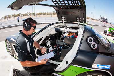 8-February-2014;Australia;Bathurst;Bathurst-12-Hour;Erebus-Motorsport;Erebus-Racing;NSW;New-South-Wales;Will-Davison;atmosphere;auto;endurance;fisheye;in‒car;motorsport;pitlane;portrait;racing