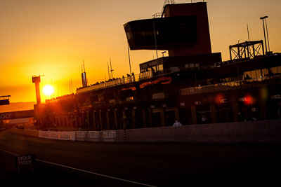 9-February-2014;Australia;Bathurst;Bathurst-12-Hour;NSW;New-South-Wales;atmosphere;auto;endurance;landscape;motorsport;racing;sky;sun;sunrise;telephoto