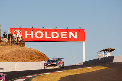 17;17;9-February-2014;Australia;Bathurst;Bathurst-12-Hour;Daniel-Gaunt;Ginetta-G50;Karl-Reindler;Mark-Griffiths;NSW;New-South-Wales;Spray-Booth-Services-Australia;auto;endurance;motorsport;racing;telephoto