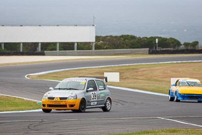 39;24-November-2018;39;Australia;Bruce-Henderson;Improved-Production;Island-Magic;Phillip-Island;Renault-Clio-172;Victoria;auto;motorsport;racing;super-telephoto