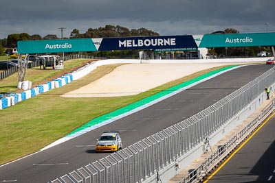 39;25-November-2018;39;Australia;Bruce-Henderson;Improved-Production;Island-Magic;Phillip-Island;Renault-Clio-172;Victoria;auto;motorsport;racing;telephoto