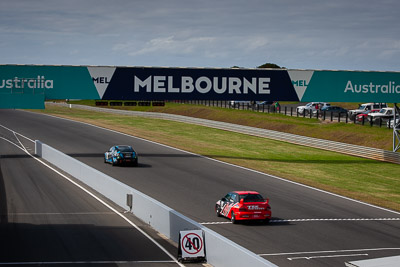 43;25-November-2018;43;Australia;Holden-Commodore-VE;Improved-Production;Island-Magic;Mathew-Logan;Phillip-Island;Victoria;auto;motorsport;racing;telephoto